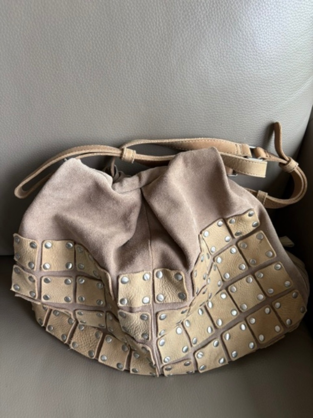 LIEBESKIND Berlin vintage large full grain leather bucket shoulder bag taupe